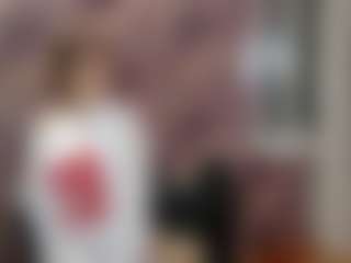 Live cam show with MaymeYablonsky - Genital Piercings on Dare Cams
