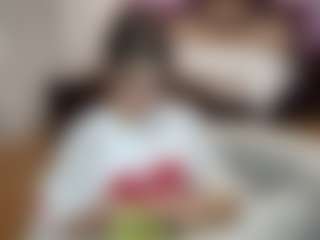 Live cam show with MaymeYablonsky - Genital Piercings on Camsoda