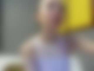 PassioneBevy's Live Sex Cam Show