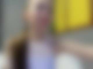 Live cam show with PassioneBevy - Foot Fetish Blonde Hair on Camversity