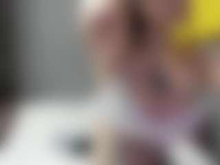 PassioneBevy's Live Sex Cam Show