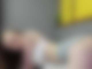 PassioneBevy's Live Sex Cam Show