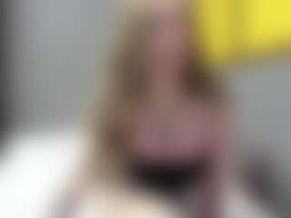 PassioneBevy's Live Sex Cam Show