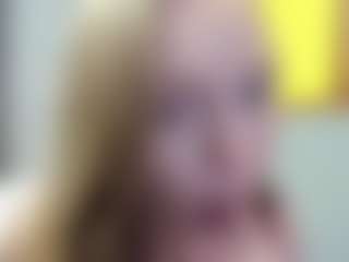 PassioneBevy's Live Sex Cam Show