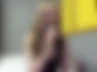 PassioneBevy's Live Sex Cam Show