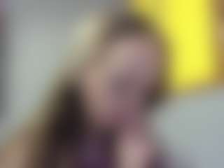 Show de cam sexual en vivo de PassioneBevy