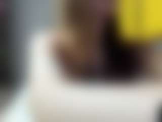 Live cam show with PassioneBevy - Striptease on Camsoda