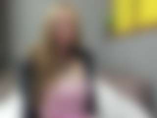 PassioneBevy's Live Sex Cam Show