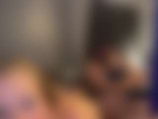 tiptoethruroses's Live Sex Cam Show