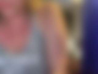 tiptoethruroses's Live Sex Cam Show