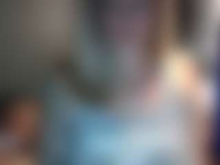tiptoethruroses's Live Sex Cam Show
