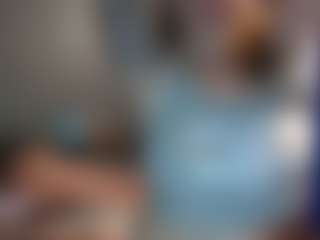 tiptoethruroses's Live Sex Cam Show