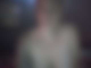 tiptoethruroses's Live Sex Cam Show