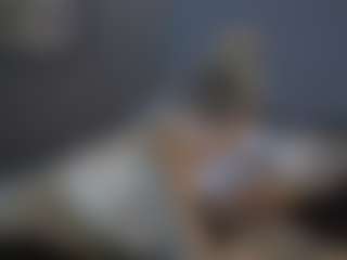 tiptoethruroses's Live Sex Cam Show