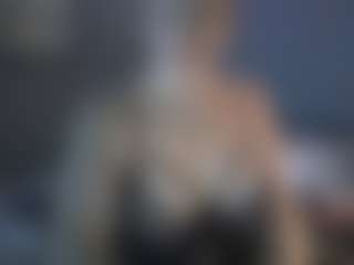 tiptoethruroses's Live Sex Cam Show