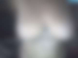 tiptoethruroses's Live Sex Cam Show
