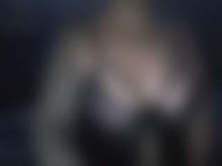 tiptoethruroses's Live Sex Cam Show