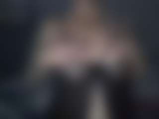 tiptoethruroses's Live Sex Cam Show