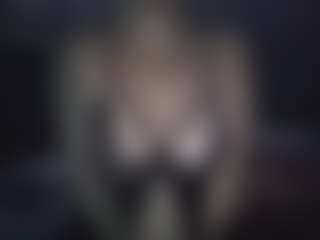 tiptoethruroses's Live Sex Cam Show