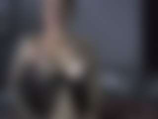 tiptoethruroses's Live Sex Cam Show