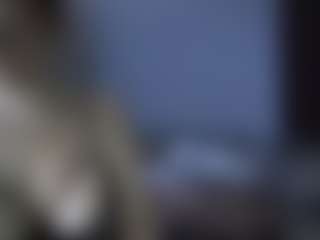 tiptoethruroses's Live Sex Cam Show
