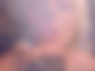 Blondeice's Live Sex Cam Show