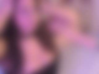 EmaValvet's Live Sex Cam Show