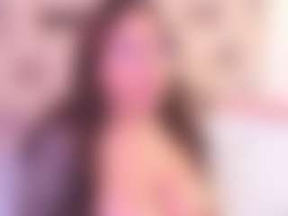 EmaValvet's Live Sex Cam Show