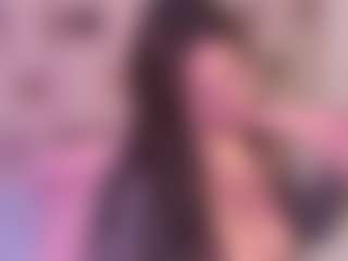 EmaValvet's Live Sex Cam Show