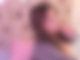 EmaValvet's Live Sex Cam Show