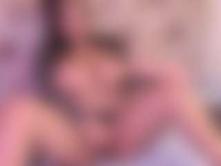 EmaValvet's Live Sex Cam Show