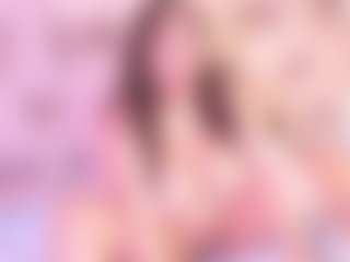 EmaValvet's Live Sex Cam Show