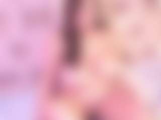 EmaValvet's Live Sex Cam Show