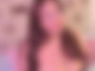EmaValvet's Live Sex Cam Show
