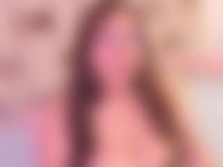 EmaValvet's Live Sex Cam Show