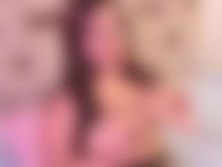 EmaValvet's Live Sex Cam Show