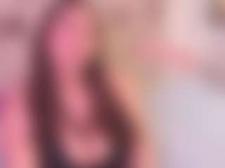 EmaValvet's Live Sex Cam Show