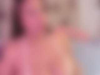 EmaValvet's Live Sex Cam Show