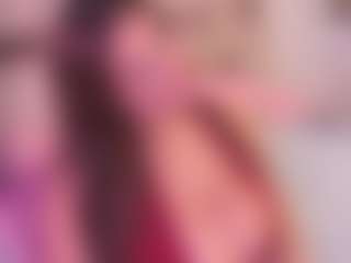 EmaValvet's Live Sex Cam Show