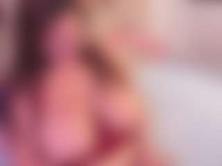 EmaValvet's Live Sex Cam Show