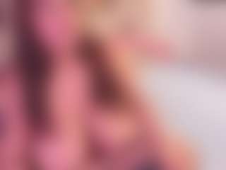 EmaValvet's Live Sex Cam Show