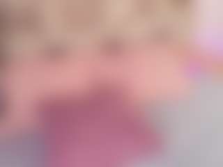 EmaValvet's Live Sex Cam Show