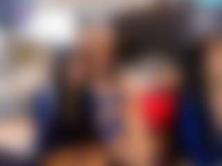 Show in cam erotica live di Ciara and my Horny Teen GFs