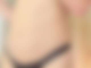 LaraLane's Live Sex Cam Show