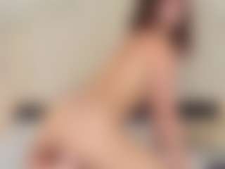 LaraLane's Live Sex Cam Show