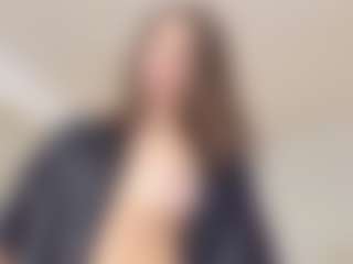 LaraLane's Live Sex Cam Show