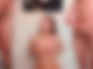 Love-Submissive18's Live Sex Cam Show