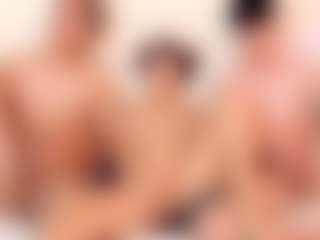 Love-Submissive18's Live Sex Cam Show