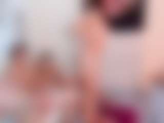 Love-Submissive18's Live Sex Cam Show