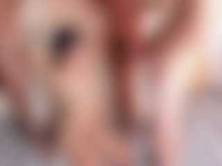 Love-Submissive18's Live Sex Cam Show